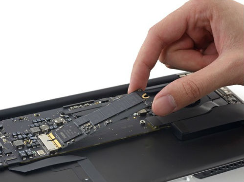 ֪W(wng)վiFixitQ¿11Ӣ¿13ӢMacBook AirSSDٶȌ(du)һY(ji)l(f)F(xin)13ӢMBAC(j)SSD_(sh)ҪϽһ